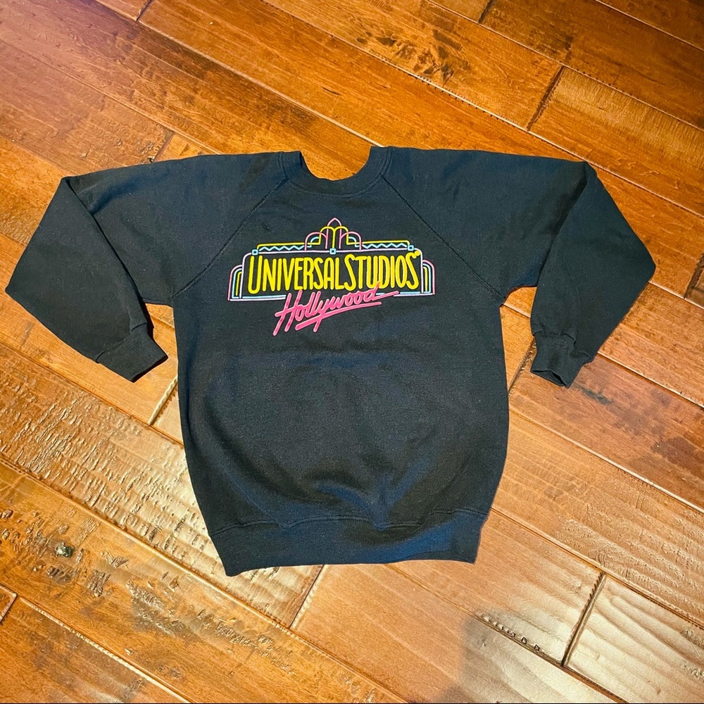 VINTAGE black sweatshirt